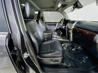 2023 Toyota 4Runner Limited — photo 28