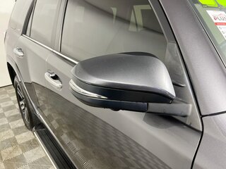 2023 Toyota 4Runner Limited — photo 10