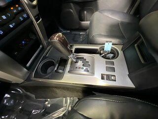 2023 Toyota 4Runner Limited — photo 22