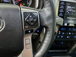 2023 Toyota 4Runner Limited — photo 17