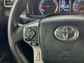 2022 Toyota 4Runner Limited — photo 16