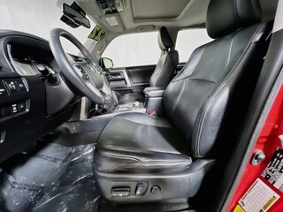 2022 Toyota 4Runner Limited — photo 12