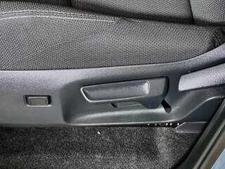 2026 Toyota 4Runner SR5 — photo 13