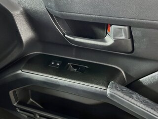 2026 Toyota 4Runner SR5 — photo 29