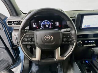 2026 Toyota 4Runner SR5 — photo 15