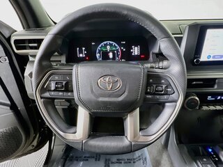 2026 Toyota 4Runner SR5 — photo 15