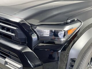 2026 Toyota 4Runner SR5 — photo 9