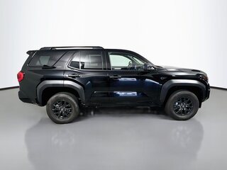 2026 Toyota 4Runner SR5 — photo 2