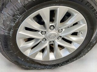 2021 Lexus GX Base — photo 11