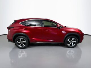 2020 Lexus NX 300 — photo 2