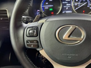 2020 Lexus NX Hybrid 300h — photo 16