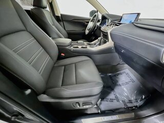 2020 Lexus NX Hybrid 300h — photo 28