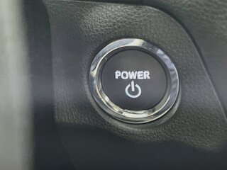 2025 Toyota Rav4 XLE — photo 20