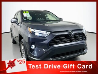 2025 Toyota Rav4 XLE — photo 1