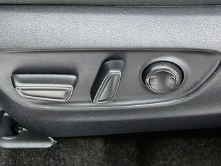 2025 Toyota Rav4 XLE — photo 13