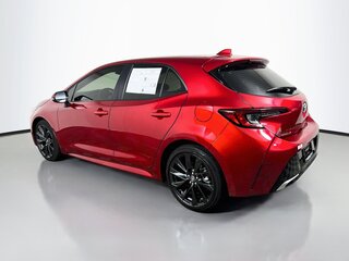 2025 Toyota Corolla Hatchback XSE — photo 5