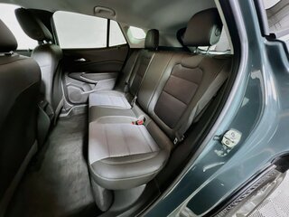 2025 Chevrolet Trax LT — photo 25