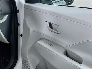 2025 Hyundai Kona SEL — photo 29