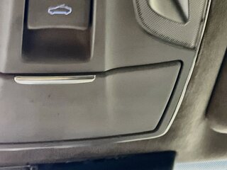 2013 Hyundai Equus Signature — photo 19