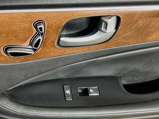 2013 Hyundai Equus Signature — photo 29
