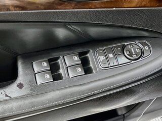 2013 Hyundai Equus Signature — photo 14