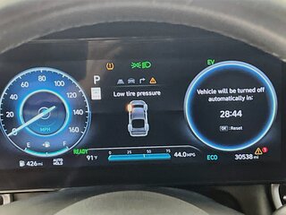 2025 Hyundai Elantra Limited — photo 19