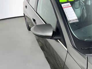 2025 Hyundai Elantra Limited — photo 10