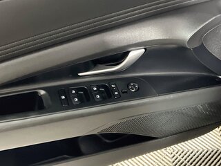 2025 Hyundai Elantra Limited — photo 14