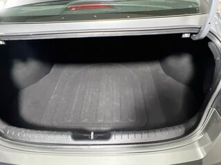 2025 Hyundai Elantra Limited — photo 31