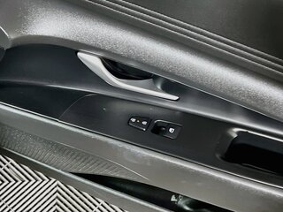 2025 Hyundai Elantra Limited — photo 29