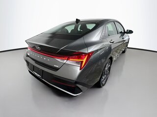 2025 Hyundai Elantra Limited — photo 3