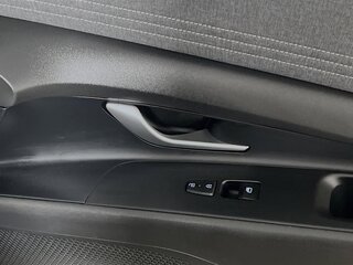 2025 Hyundai Elantra Limited — photo 29