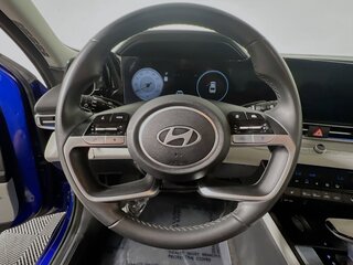 2025 Hyundai Elantra Limited — photo 15