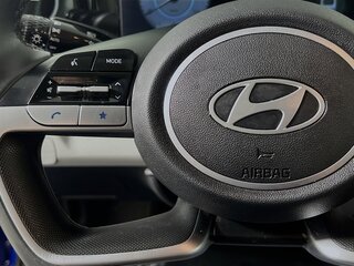 2025 Hyundai Elantra Limited — photo 16