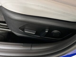 2025 Hyundai Elantra Limited — photo 13