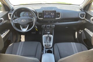 2023 Hyundai Venue SEL — photo 16