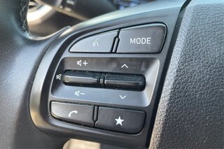 2023 Hyundai Venue SEL — photo 27
