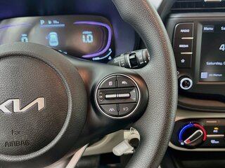 2025 Kia Soul LX — photo 17