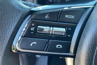 2020 Kia Sportage LX — photo 25