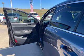 2020 Kia Sportage LX — photo 21