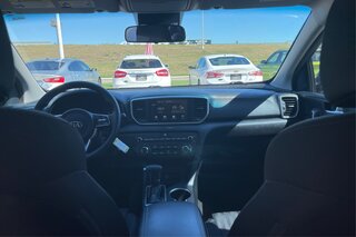 2020 Kia Sportage LX — photo 22