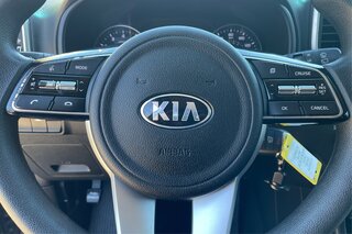 2020 Kia Sportage LX — photo 18