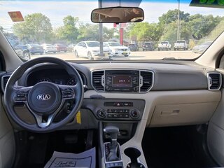 2017 Kia Sportage LX — photo 4