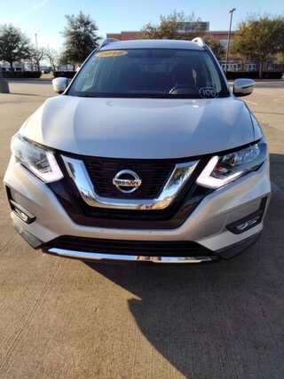 2018 Nissan Rogue SV — photo 2