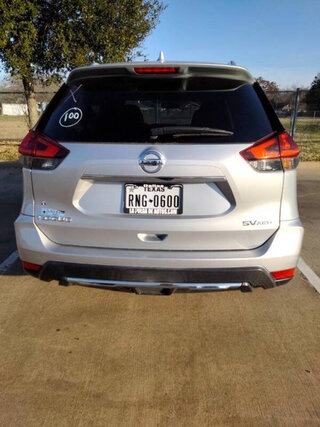 2018 Nissan Rogue SV — photo 6