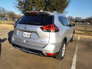 2018 Nissan Rogue SV — photo 5