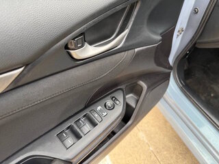 2019 Honda Civic Hatchback EX — photo 11