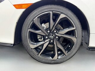 2019 Honda Civic Hatchback Sport Touring — photo 11