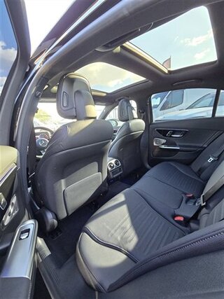2023 Mercedes-Benz C-Class Sedan C 300 — photo 16