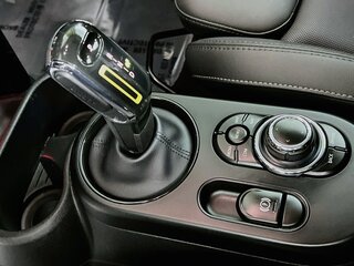 2023 MINI Hardtop 2 Door SE — photo 21